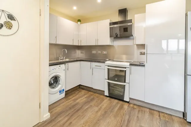 Moorgate, Leadenhall, MK6, photo 2