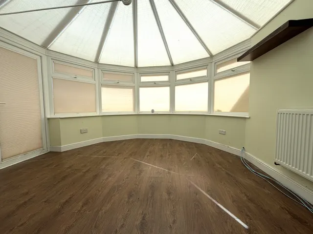 Bossington Close, Offerton, SK2, photo 3