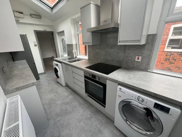 Grimthorpe Street, Headingley, LS6, photo 2