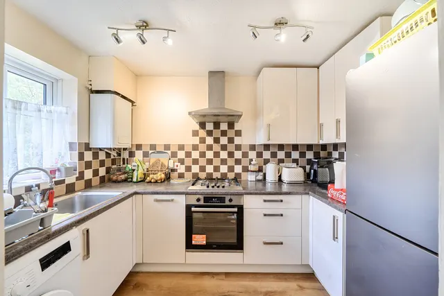 Jasmin Close, Northwood, HA6, photo 2