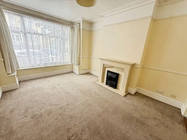 Photo 2 — Brodrick Grove, London, SE2