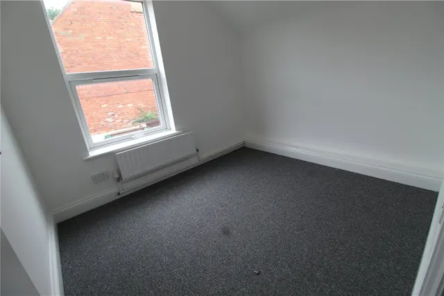 Photo 2 — Cambridge Street, Grantham, NG31