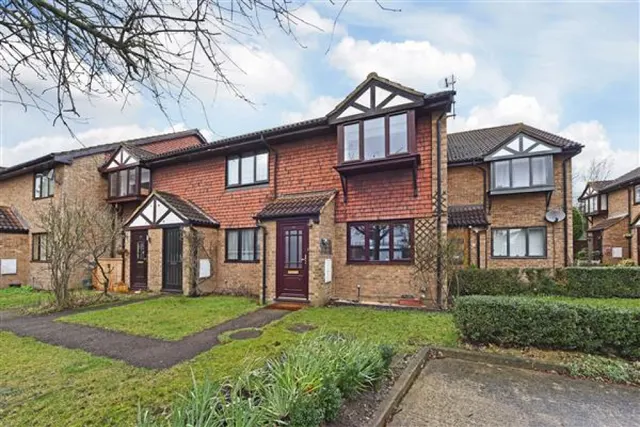 Rotherwood Close, Wimbledon, photo 1