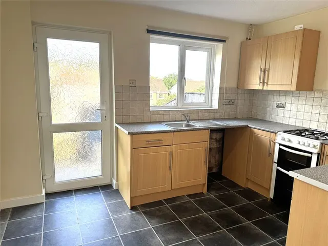 Photo 3 — Webber Close, Ogwell, Devon, TQ12