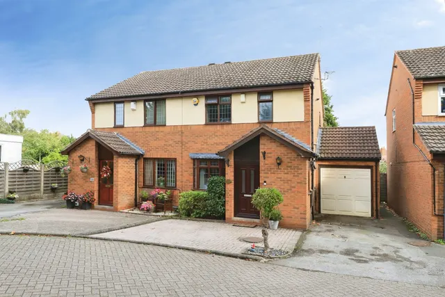 Codsall Road, Tettenhall, WV6, photo 1