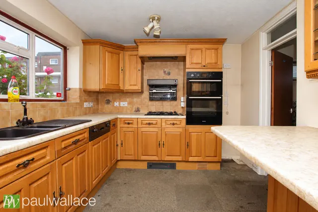Molesworth, Hoddesdon, EN11, photo 3