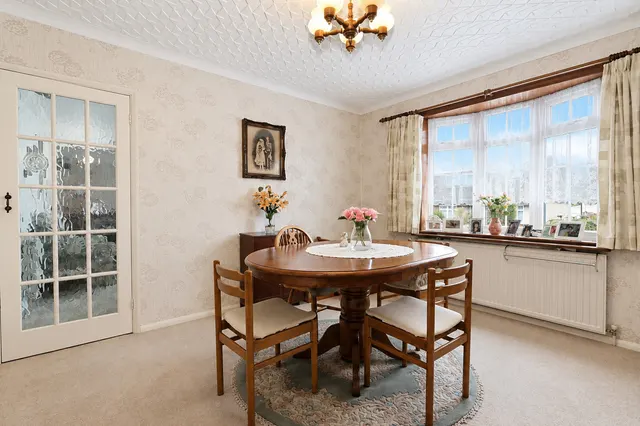 Photo 3 — Merlin Gardens, Romford, RM5 3YD