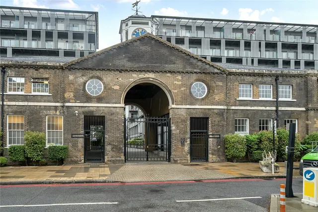 Photo 3 — Royal Carriage Mews, SE18