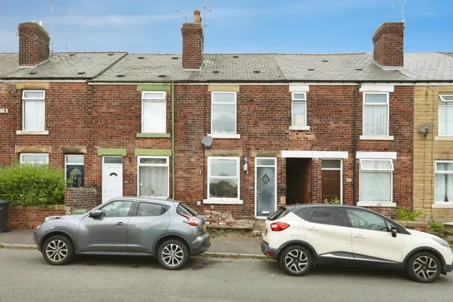 Stanhope Road, Hollins End, S12, photo 1