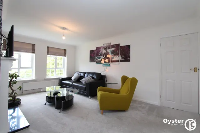 Hollygrove, Bushey, WD23, photo 3