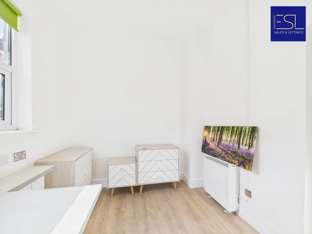 Newly Refurbished Turnkey HMO in, CV1, photo 2