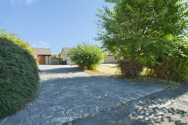 Photo 2 — Willow Drive, Chapel-en-le-Frith, High Peak, Derbyshire, SK23