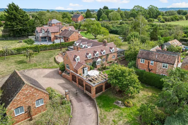 The Leigh, Gloucester, GL19, photo 2