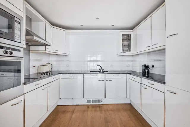 Photo 3 — Glaisher Street, London, SE8