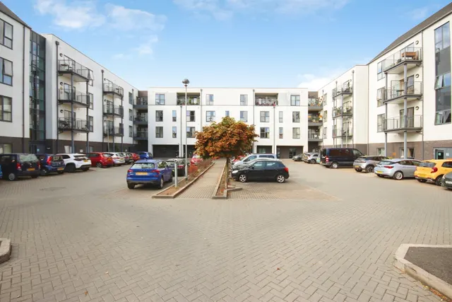 Queensway, Leamington Spa, photo 1