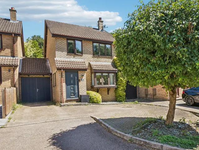 The Brambles, Oaklands, AL6, photo 1