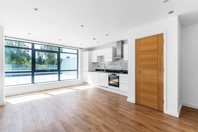 Deepdene Avenue, Dorking, RH5, photo 2
