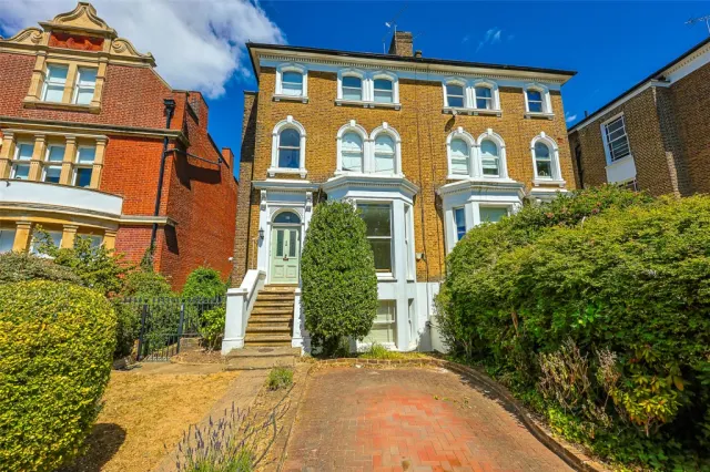 Castlebar Road, Ealing, W5, photo 1