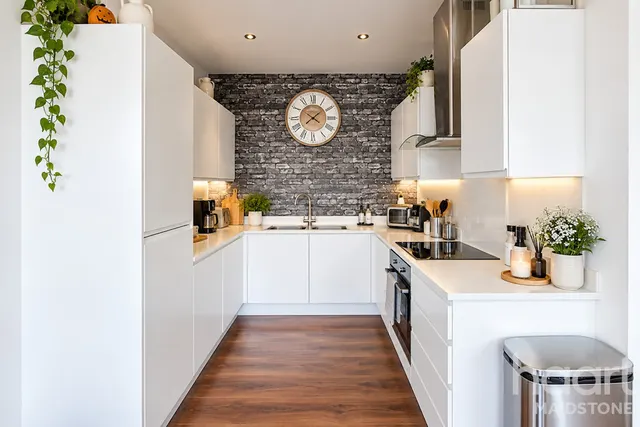 Knightrider Street, Maidstone, ME15, photo 2