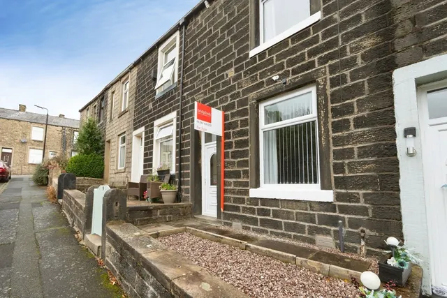 Essex Street, Colne, BB8, photo 1
