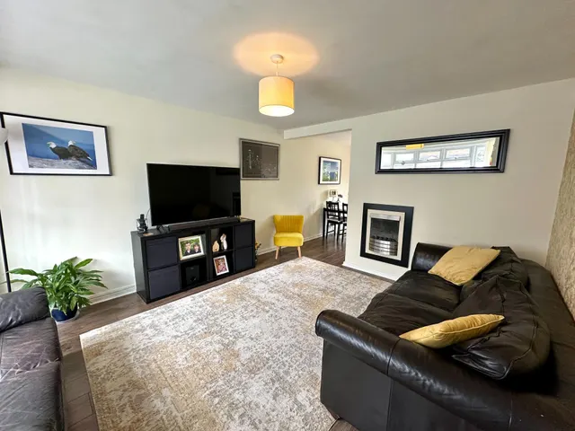 Photo 2 — Simmonds Road, Bloxwich, WS3