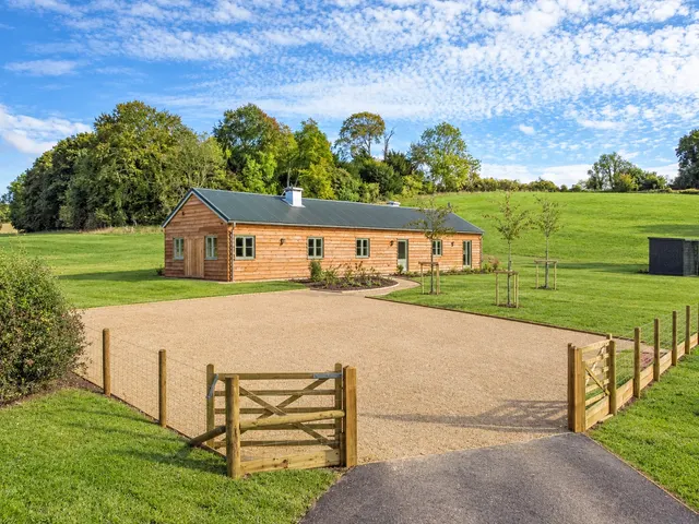 Netton Hill Barn, Netton, SP4, photo 1
