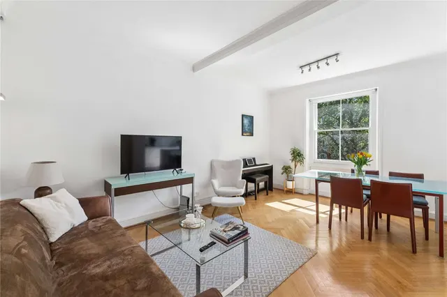 Arundel Gardens, London, W11 2LW, photo 1