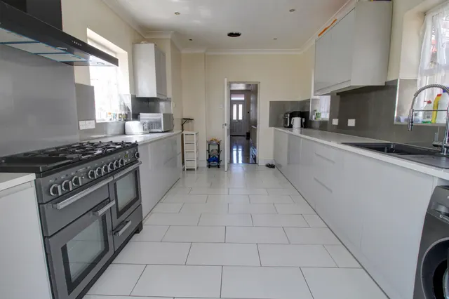 Hatfield Road, Ipswich, IP3, photo 2