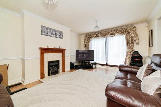 Wheatlands, Chells Manor, SG2, photo 2