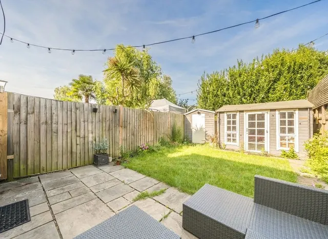 Photo 2 — Hartfield Road, Wimbledon, SW19