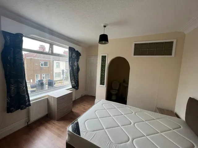 Ladysmith Road, Grimsby, DN32, photo 2