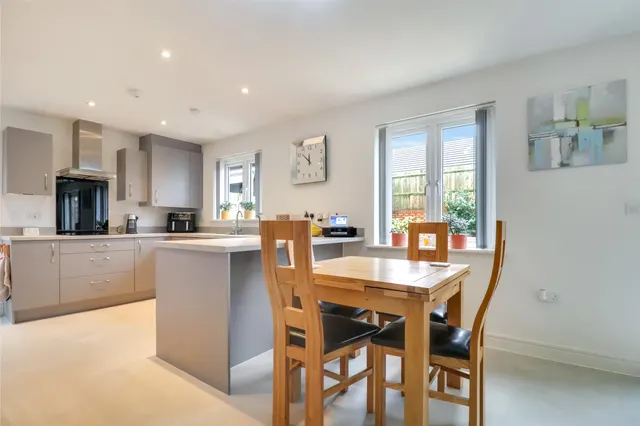 Tawny Close, South Molton, EX36, photo 3