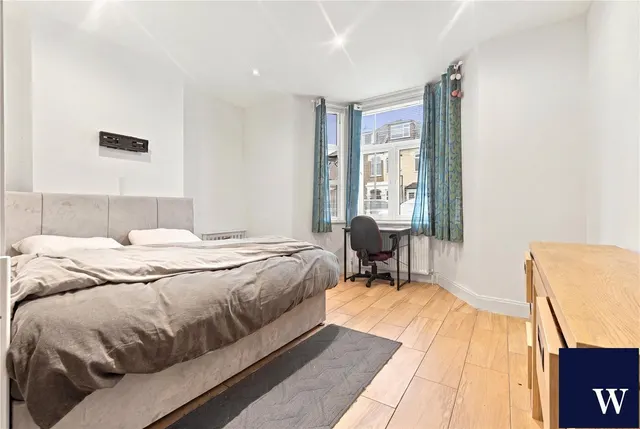 Station Road, Finchley, N3, photo 1