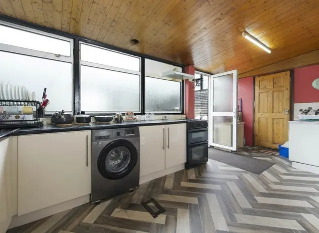 Photo 2 — Mount Road, Hendon, NW4