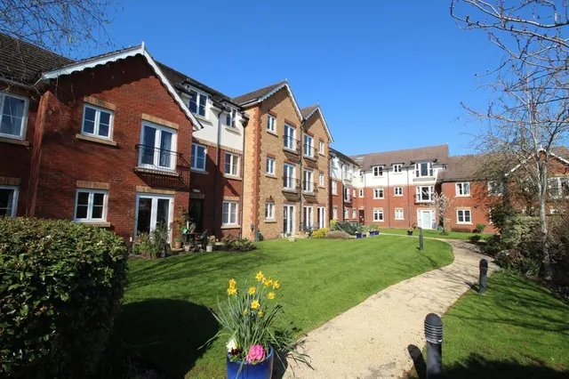 Brampton Way, Portishead, BS20, photo 1