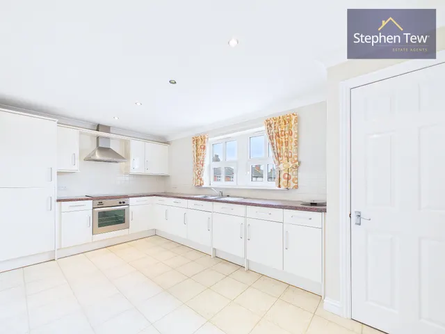 Squires Gate Lane, Blackpool, FY4, photo 3