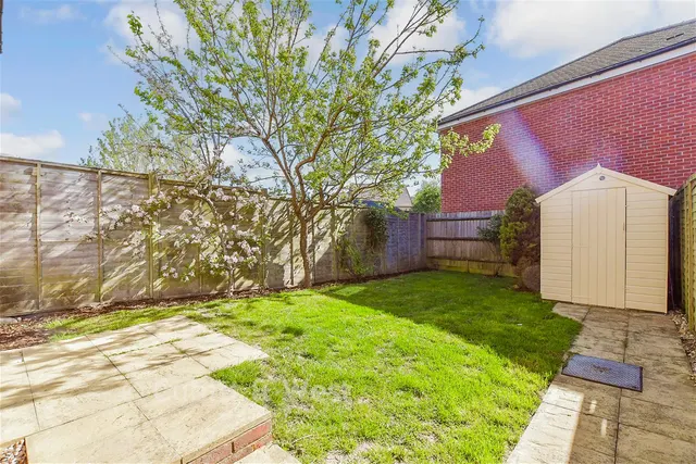 Oaklands Avenue, Rowland's Castle, PO9, photo 2