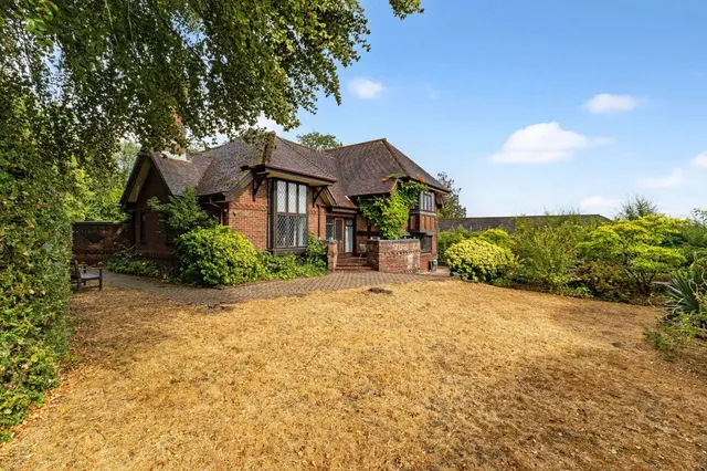 Photo 2 — Lovedon Lane, Kings Worthy, Winchester, Hampshire, SO23 7NJ