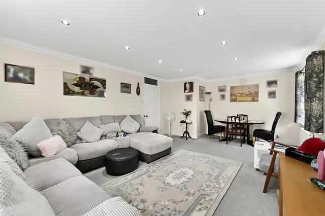 Surbiton Hill Park, Surbiton, KT5, photo 1