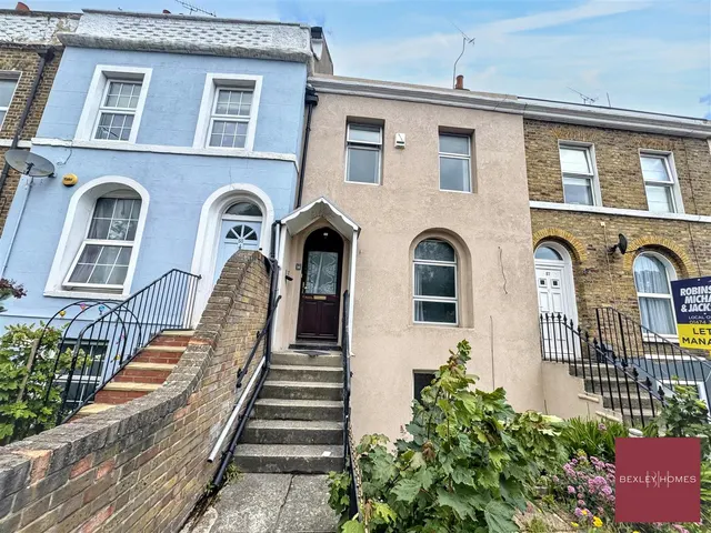 Milton Road, Gravesend, DA12, photo 1