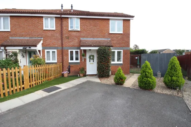 Cotswold Way, Worcester Park, KT4, photo 1