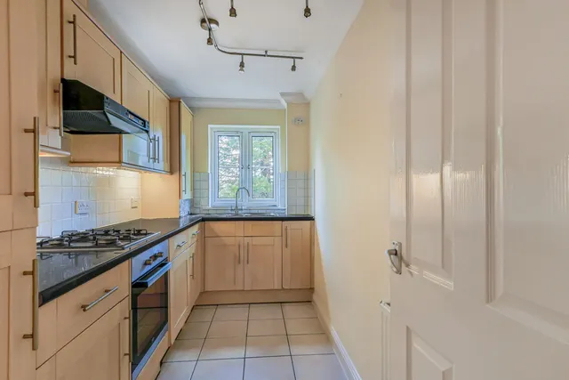 Norwich Avenue West, Bournemouth, BH2, photo 3