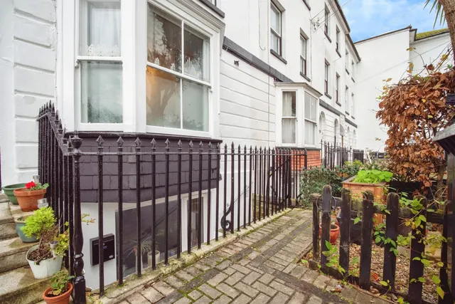 Dorchester Road, Weymouth, photo 1