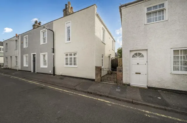 Russell Street, Windsor, SL4, photo 1