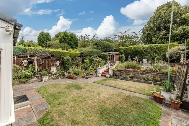 Stuart Gardens, Throckley, photo 2
