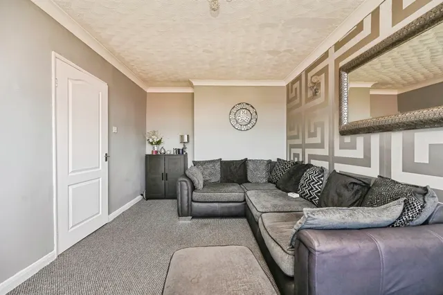 Acresgate Court, Liverpool, L25, photo 3
