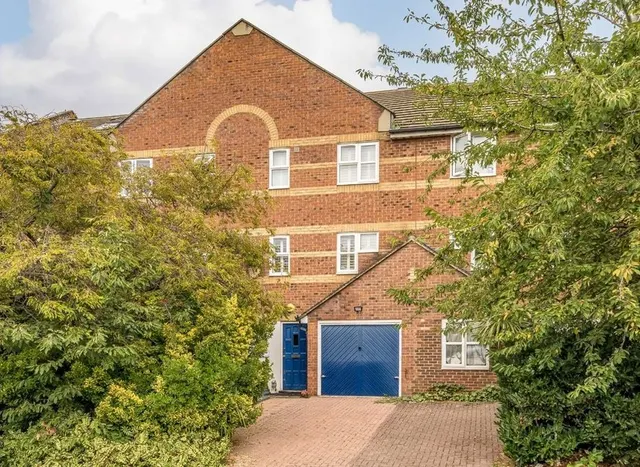 Plough Way, Canada Water, SE16, photo 1