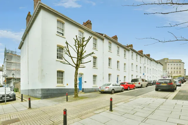 How Street, Plymouth, photo 1