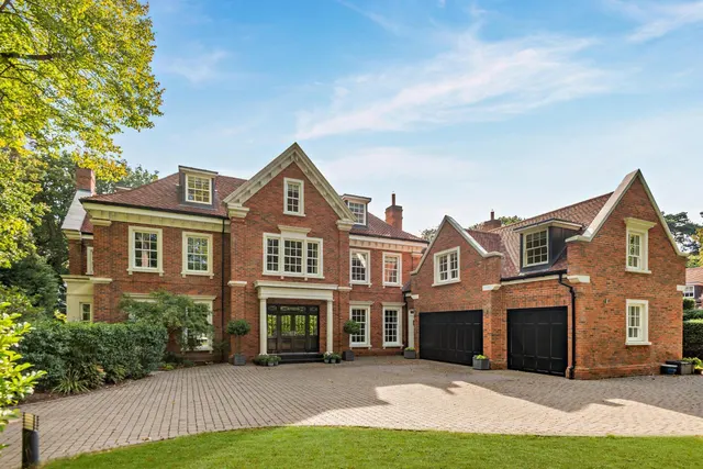 Monks Walk, Ascot, Berkshire, SL5 9AZ, photo 1