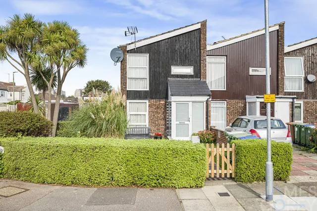 Dalberg Way, Abbey Wood, SE2, photo 2